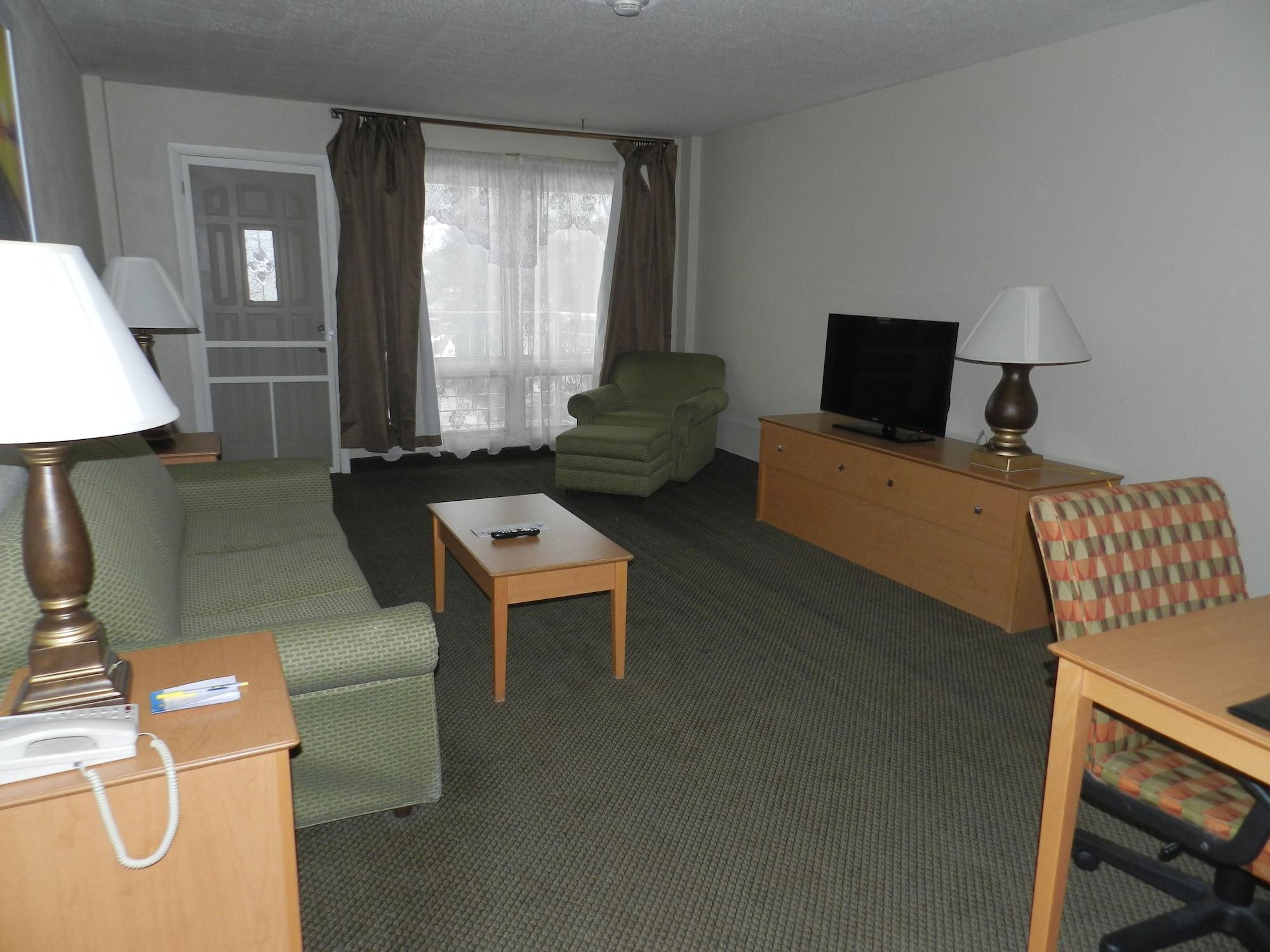 Clarion Pointe Rhinelander Downtown Hotel Buitenkant foto