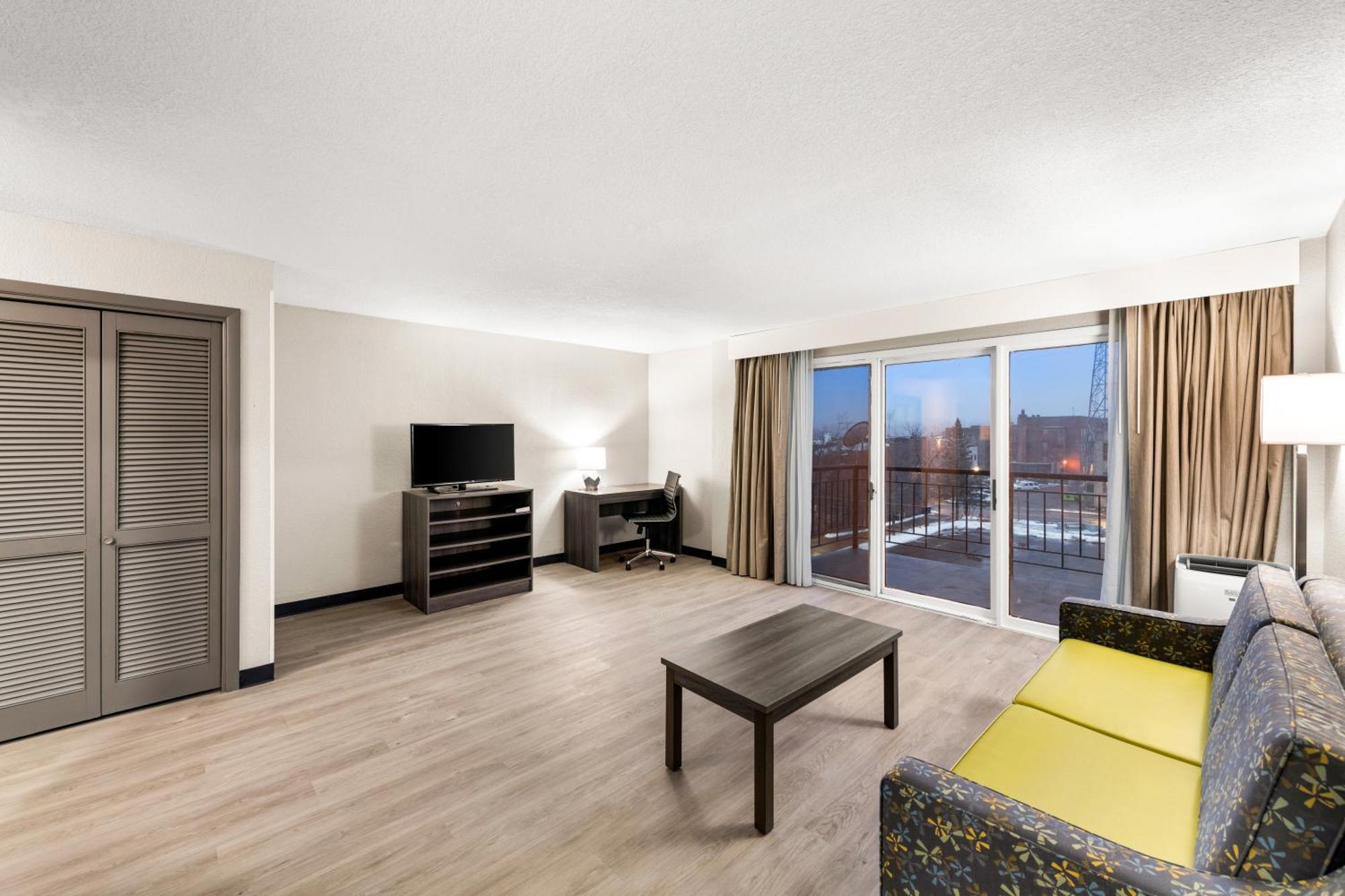 Clarion Pointe Rhinelander Downtown Hotel Buitenkant foto