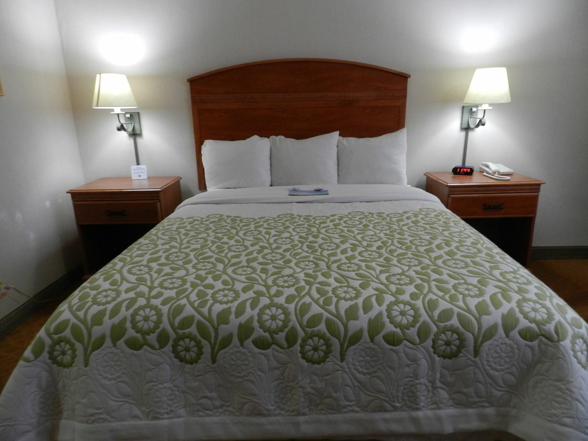Clarion Pointe Rhinelander Downtown Hotel Buitenkant foto
