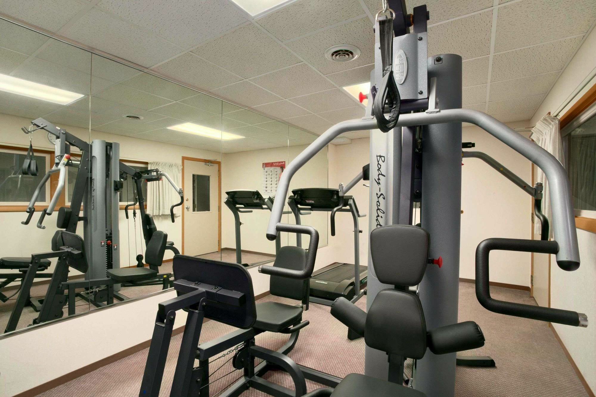 Clarion Pointe Rhinelander Downtown Hotel Buitenkant foto